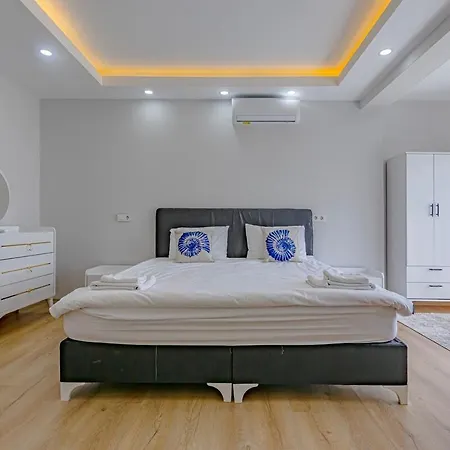 Near By The Land Of Legends , Private Pool With Jakuzzi Villa Moon Villa Belek