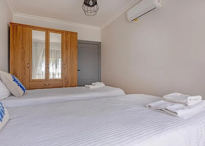 Vilă Near By The Land Of Legends , Private Pool With Jakuzzi Moon *