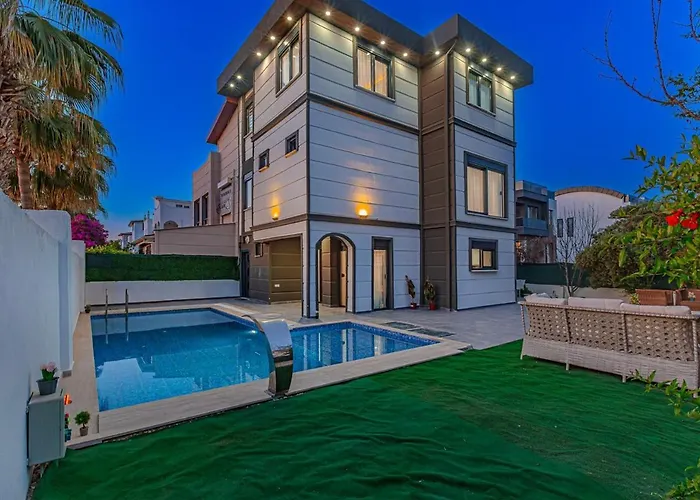 Near By The Land Of Legends , Private Pool With Jakuzzi Moon Villa *